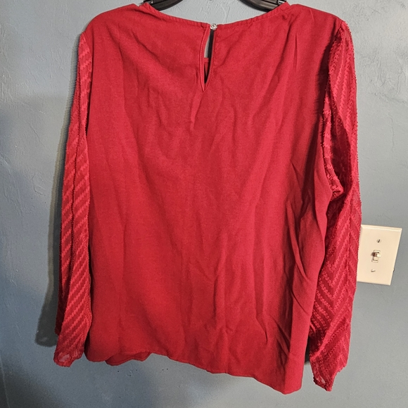 SHEIN Curve Vibrant Red Top - Picture 2 of 8